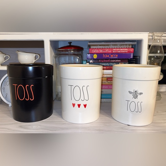 Rae Dunn VHTF Ceramic Toss Waste Basket/Can/Container/Bin Trash Can ‘TOSS’ - Picture 3 of 14